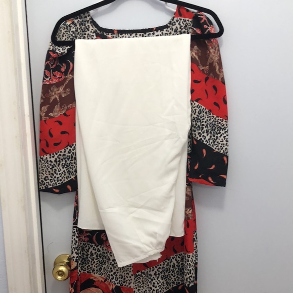 Vietnamese ao dài - Picture 3 of 3